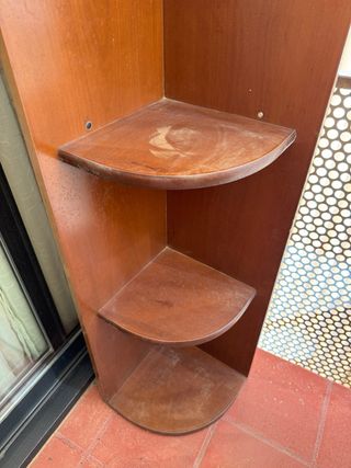 Mueble esquinero de madera