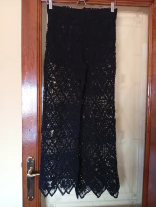 Pantalón negro crochet