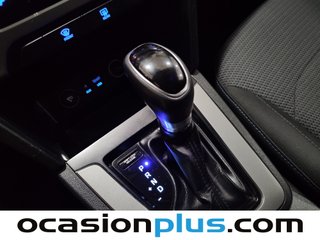 Hyundai Elantra 1.6 MPI Style Auto 94 kW (128 CV)
