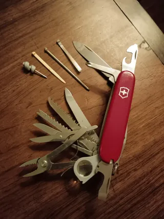 Victorinox Swisschamp
