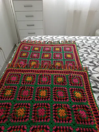 Colcha tejida a mano