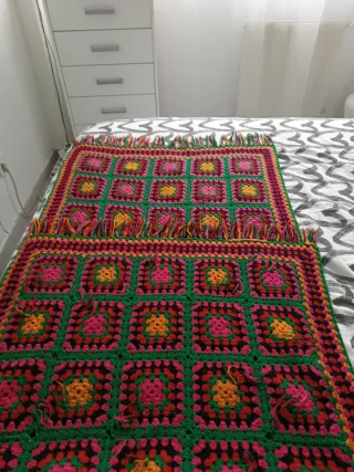 Colcha tejida a mano