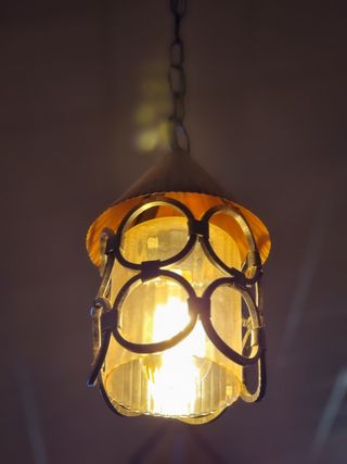 Lámparas madera, forja y cristal