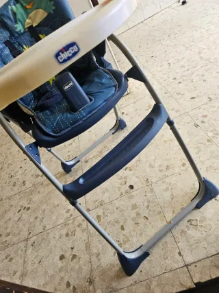 Trona Chicco con estampado de ranas