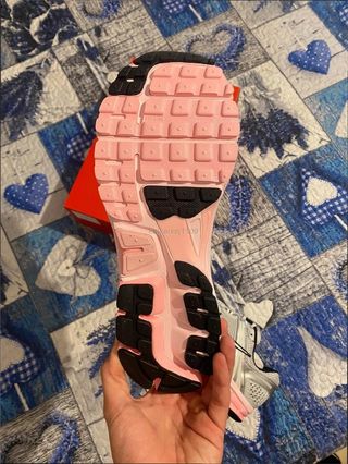 Nike Zoom Vomero 5 Talla 40