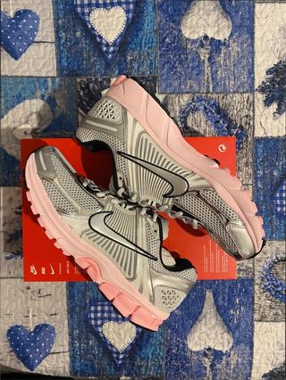 Nike Zoom Vomero 5 Talla 40