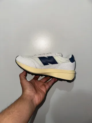 New Balance 370 Blu/Bianco