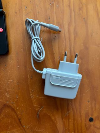 CON JUEGOS! Nuova Nintendo 3DS Nera + Caricatore