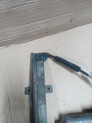 Elevalunas Ford Mondeo Izq. 98