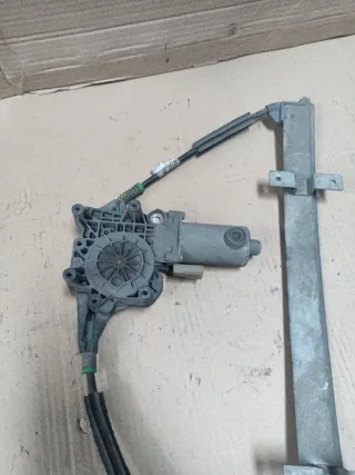 Elevalunas Ford Mondeo Izq. 98