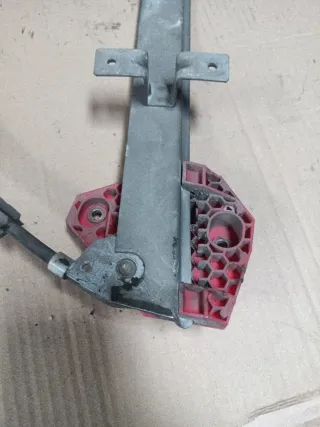 Elevalunas Ford Mondeo Izq. 98