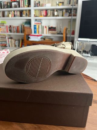 Sandalias Chie Mihara Talla 37 color platino