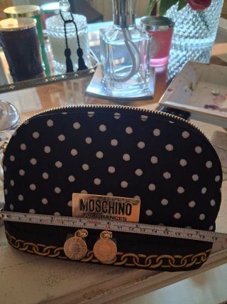 Neceser Moschino Negro y Dorado