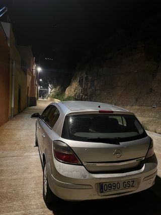 Opel Astra 2010