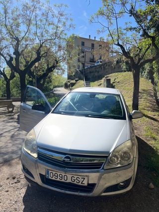 Opel Astra 2010