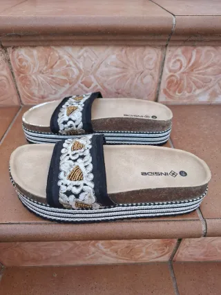 Sandalias Inside bordadas T39