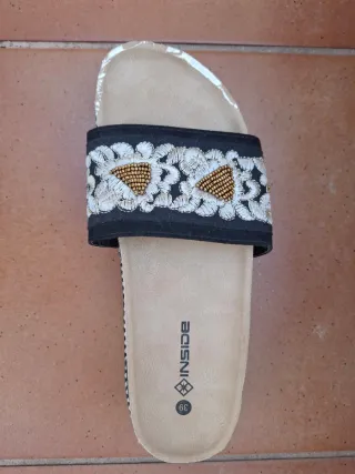 Sandalias Inside bordadas T39