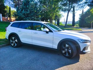 Volvo V60 2021