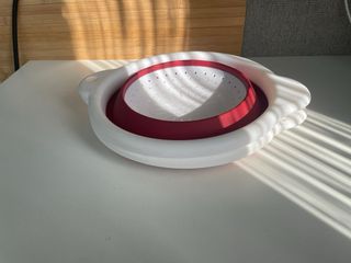 Bol Escurridor Plegable Rojo y Blanco