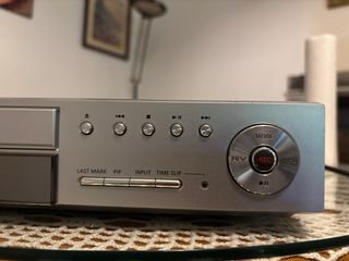 Reproductor DVD Samsung DVD-R100E