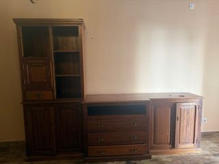 Mueble de madera rústico