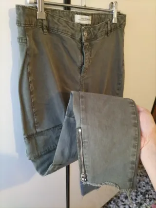 Pantalones cargo Zara militares tobilleros