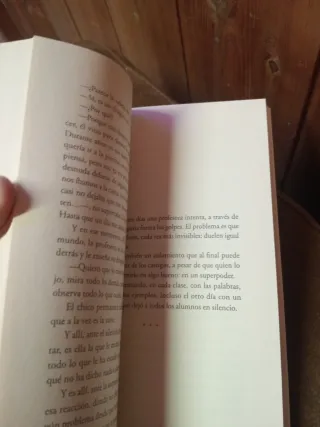 Invisible / Invisible (Spanish Edition)
