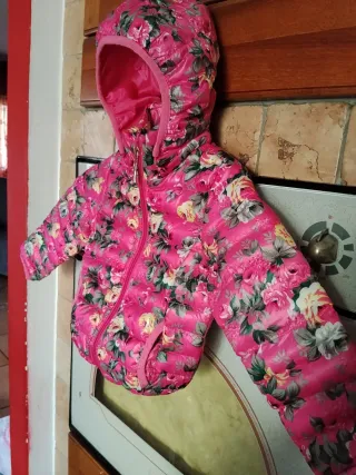 Piumino bambina 10gr con cappuccio
