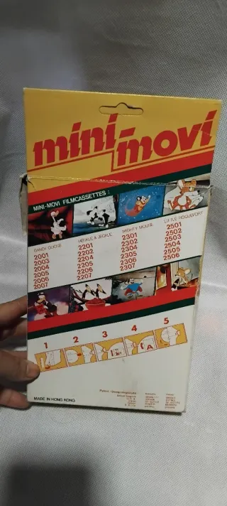 Mini Movi Reproductor y Pelis Marvel