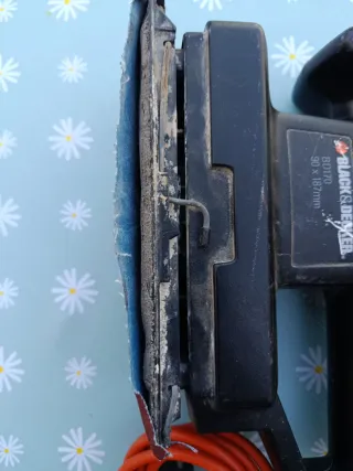 Lijadora Black & Decker BD170