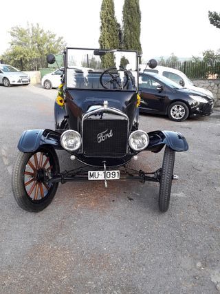 Alquiler de coche clásico para bodas y eventos