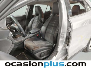 Mercedes-Benz GLA 180 90 kW (122 CV)
