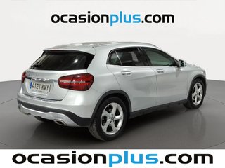 Mercedes-Benz GLA 180 90 kW (122 CV)