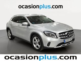 Mercedes-Benz GLA 180 90 kW (122 CV)