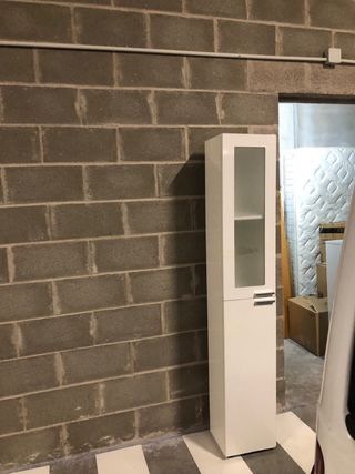 2 Armarios altos baño blancos