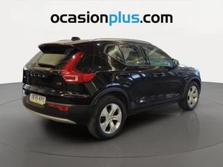 Volvo XC40 D3 Momentum Auto 110 kW (150 CV)