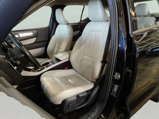 Volvo XC40 D3 Momentum Auto 110 kW (150 CV)