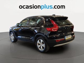 Volvo XC40 D3 Momentum Auto 110 kW (150 CV)
