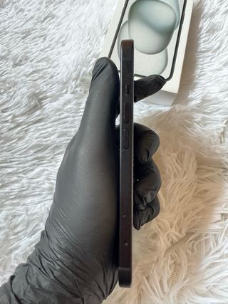 iPhone 15 128GB Nero - Scatola e Cavo