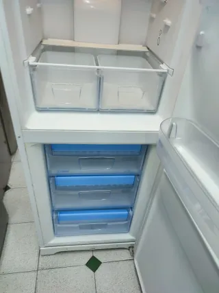 Nevera marca Indesit 188/60cm A+ con garantía