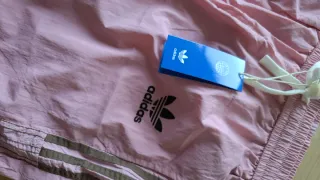 Pantalón corto Adidas rosa