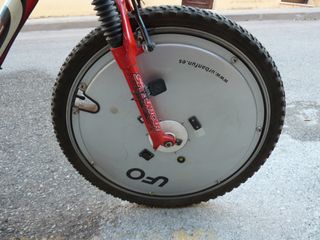 Bicicleta MTB con rueda eléctrica intercambiable
