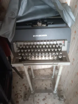 Olivetti Línea 98 Máquina de Escribir Antigua
