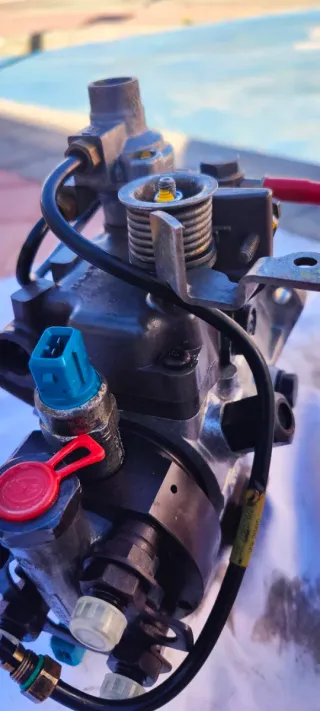Bomba Inyectora Delphi JCB 9320A611G