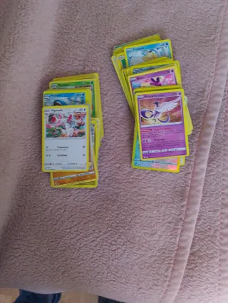 127 Cartas Pokémon Básicas Originales sin repetir