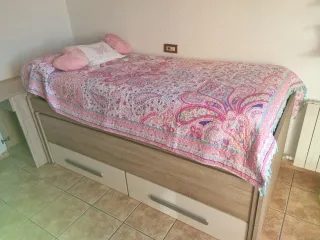 NEGOCIABLE | CAMA COMPACTA 90x80