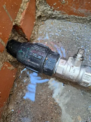 Averias de fontaneria y electricidad