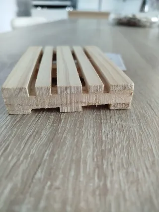 Juego de posavasos de madera