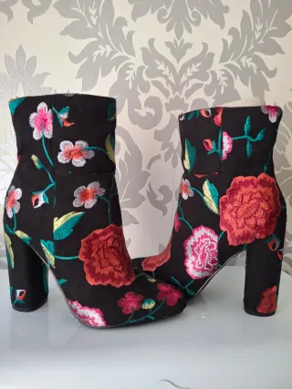 Lote botines tacón ancho
