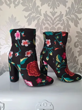 Lote botines tacón ancho
